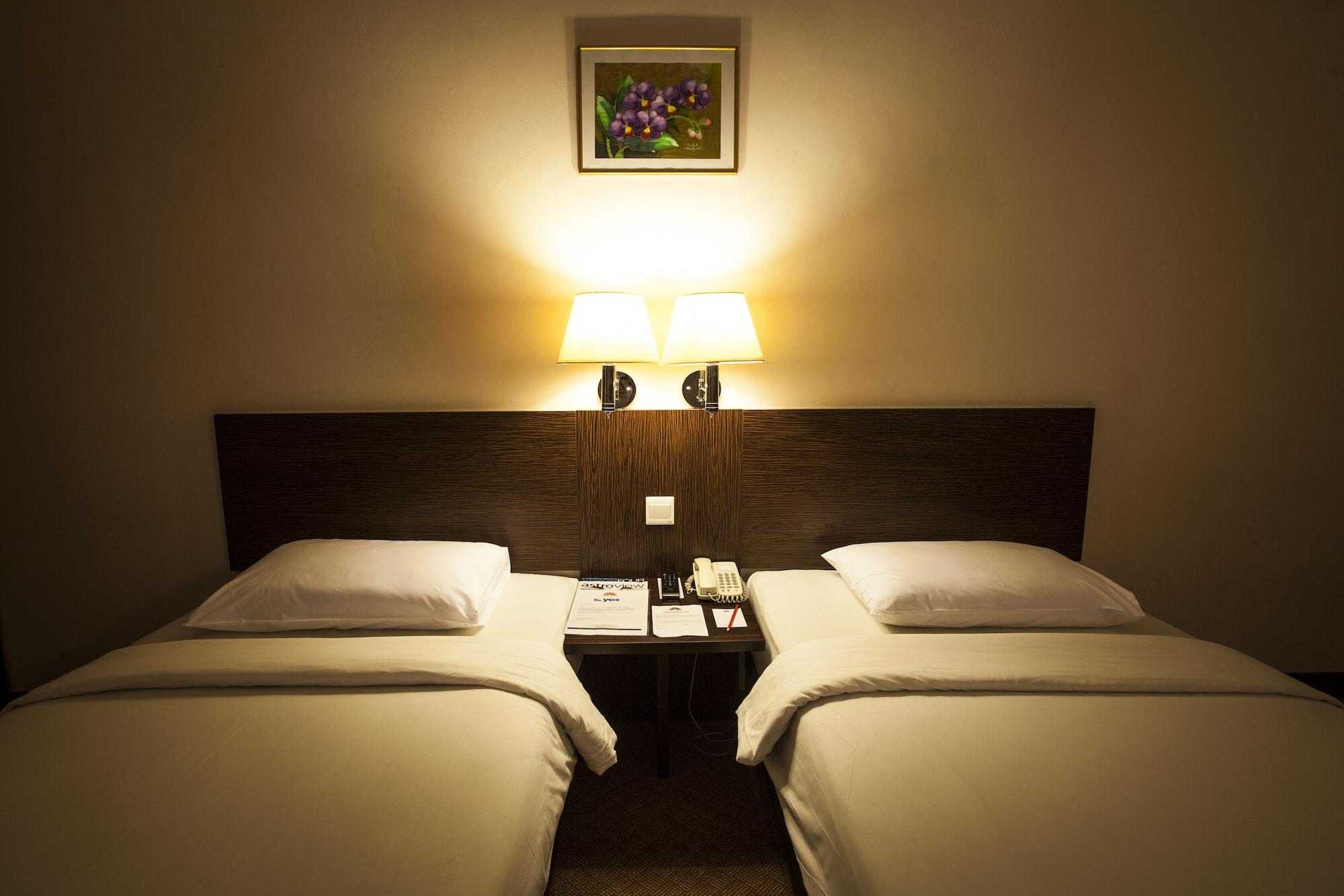 Hotel Tanjong Vista Kuala Terengganu Buitenkant foto